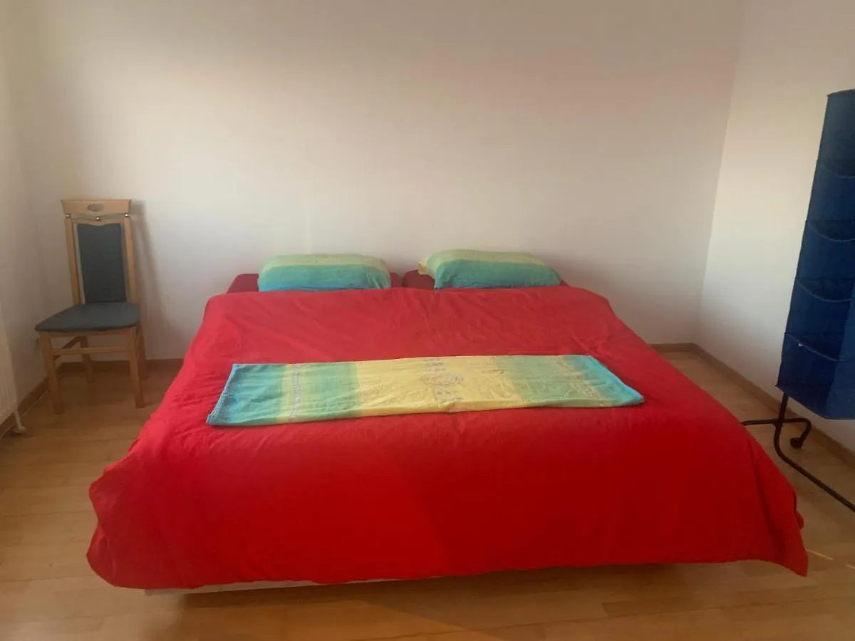 Sehr Schoene Zimmer 1 In Wien Favoriten contacts